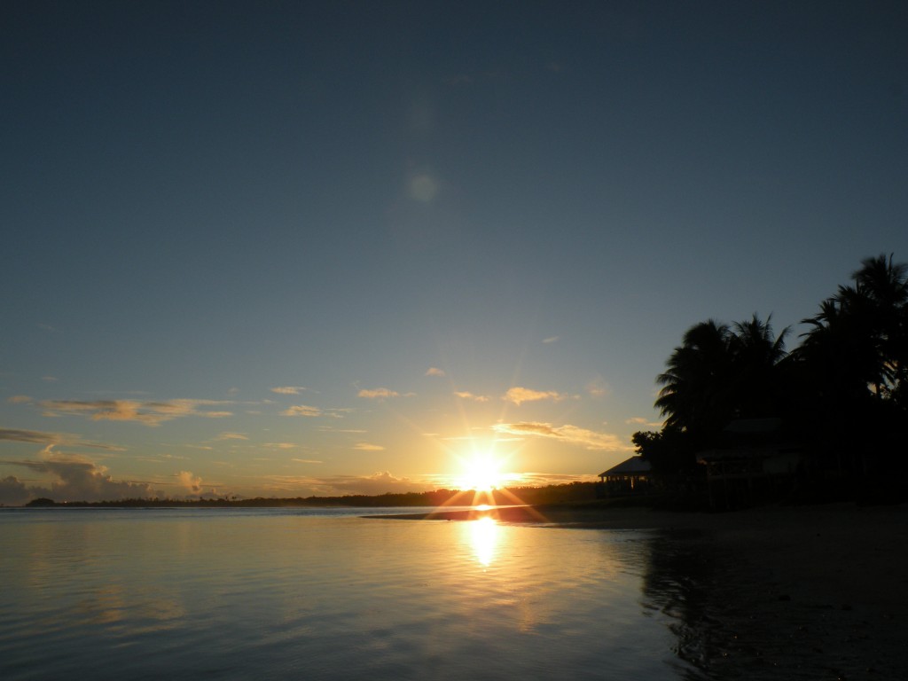 Manase Beach Sunrise by Jorge Price CC BY 2.0