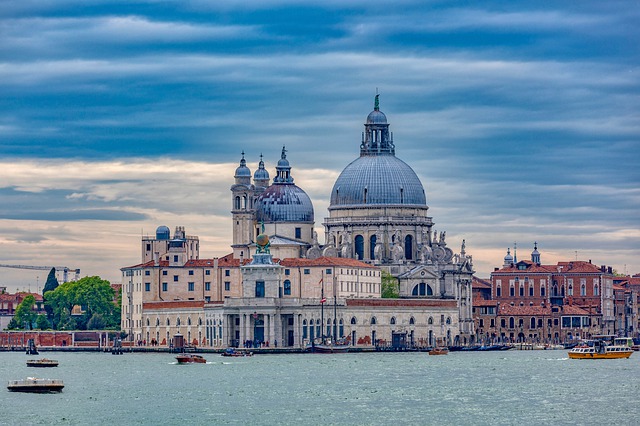 Venice Travel Guide