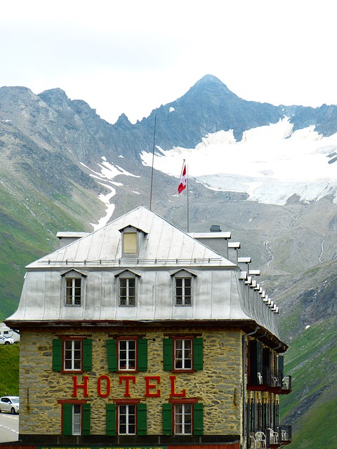 Furka Pass Strasse, Switzerland Image by LoggaWiggler CC0