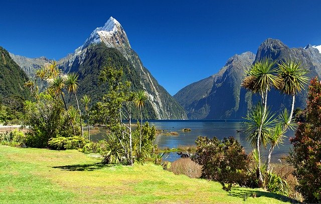 Milford Sound New Zealand Travel Bucket List