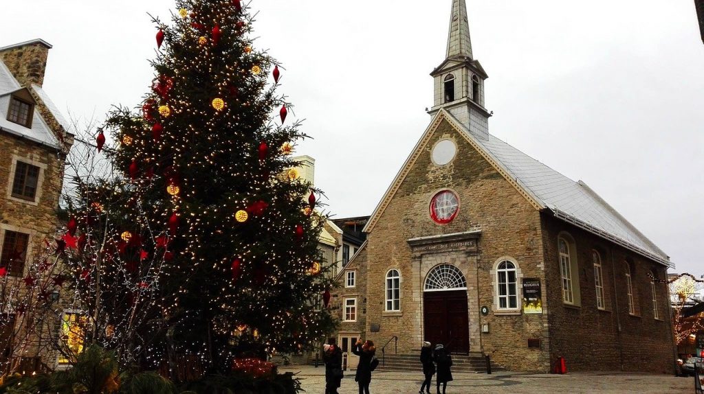 Quebec Christmas City Break Image 