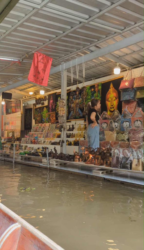 floating market stall thailand