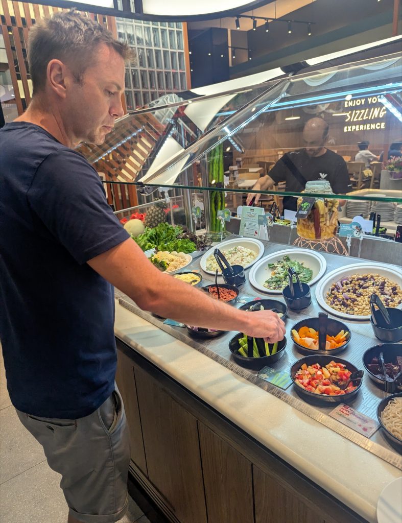 Jomtien & Pattaya Beach Resorts buffet image Craig Hindmarsh