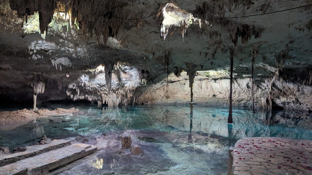 Taak Bi Ha Cenote Mexico © Simran Kabotra
