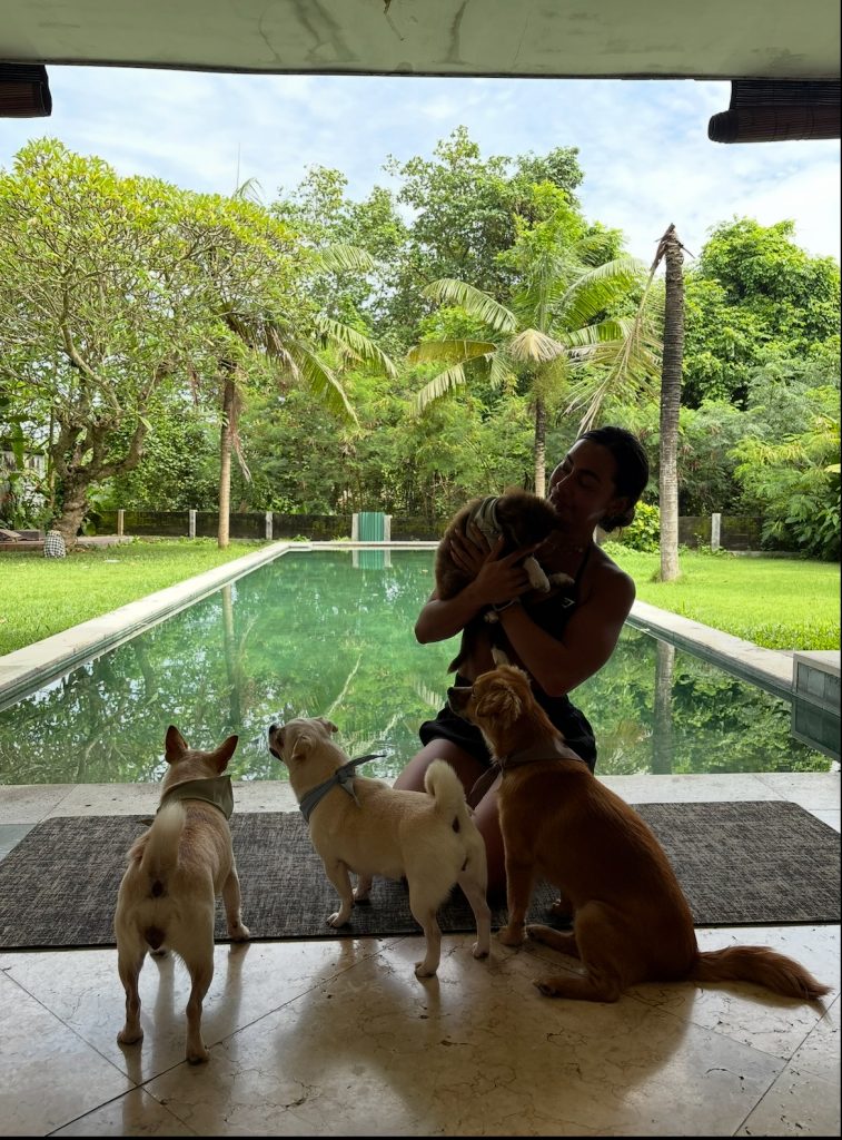 puppy yoga Bali Indonesia Image © Crystal Watts